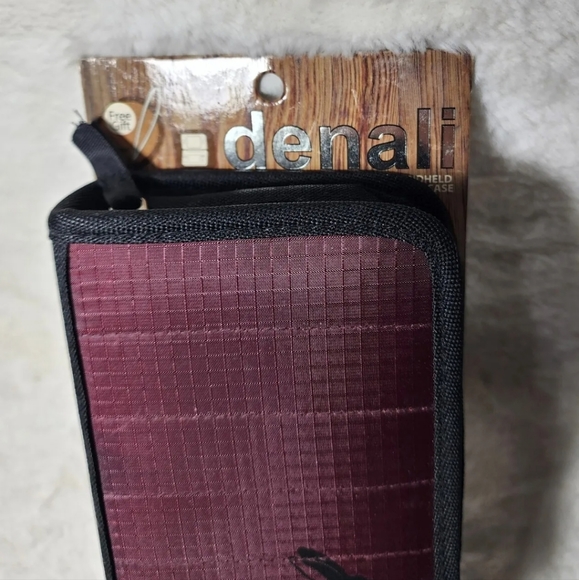 Denali Zip Hard Case Camera Phone Hand Held Game Case Wristlet Old Stock New - Picture 10 of 11
